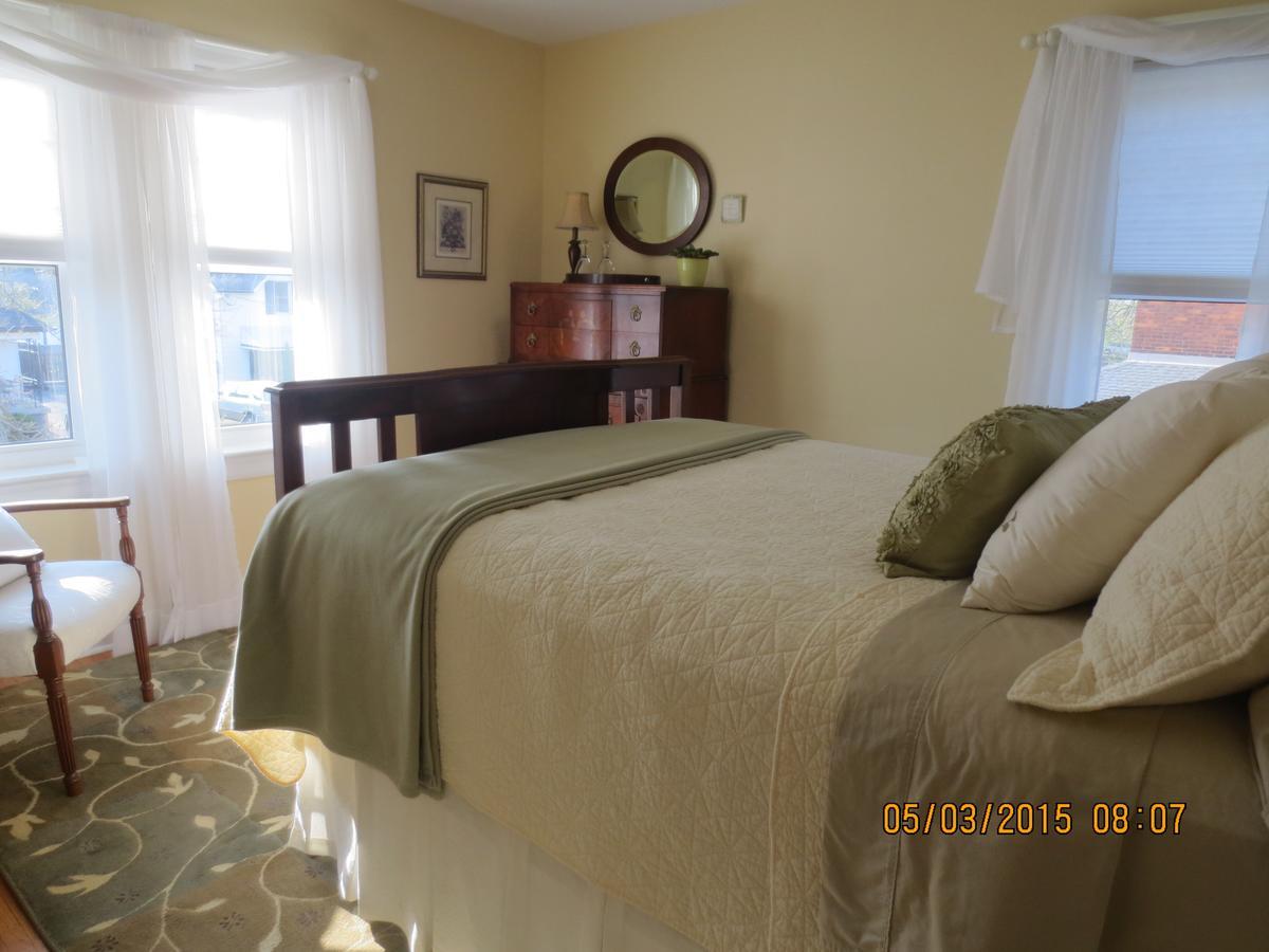 Robinsong Bed & Breakfast Thorold Cameră foto