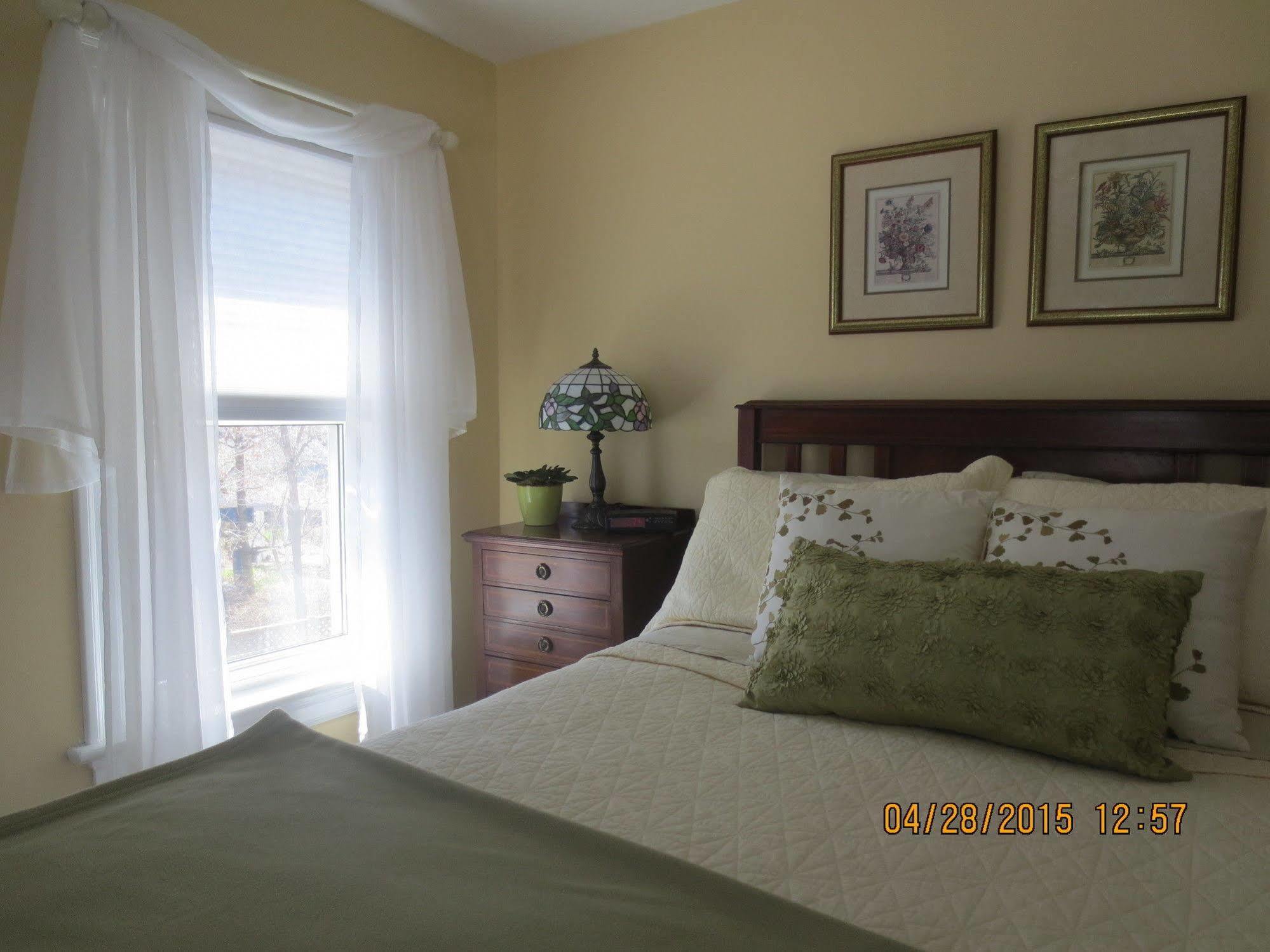 Robinsong Bed & Breakfast Thorold Exterior foto