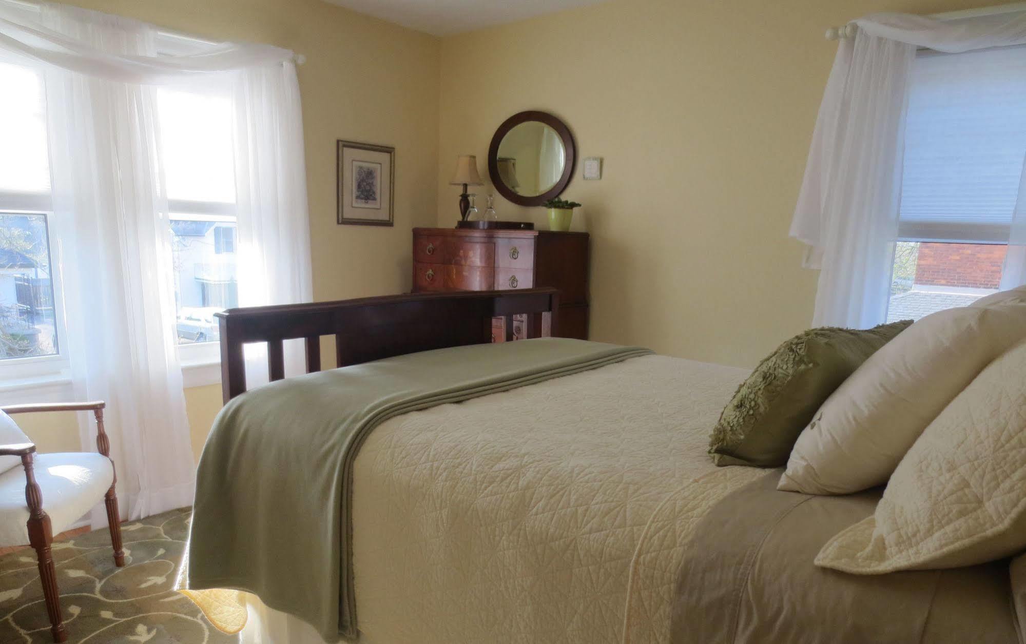 Robinsong Bed & Breakfast Thorold Exterior foto